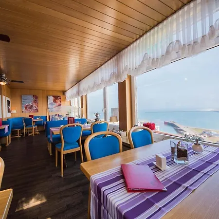 Panorama Garni Hotel *