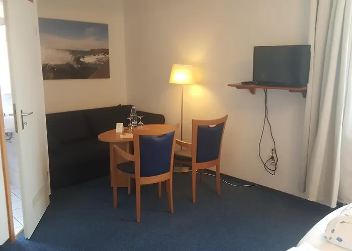 Panorama Garni Hotel *